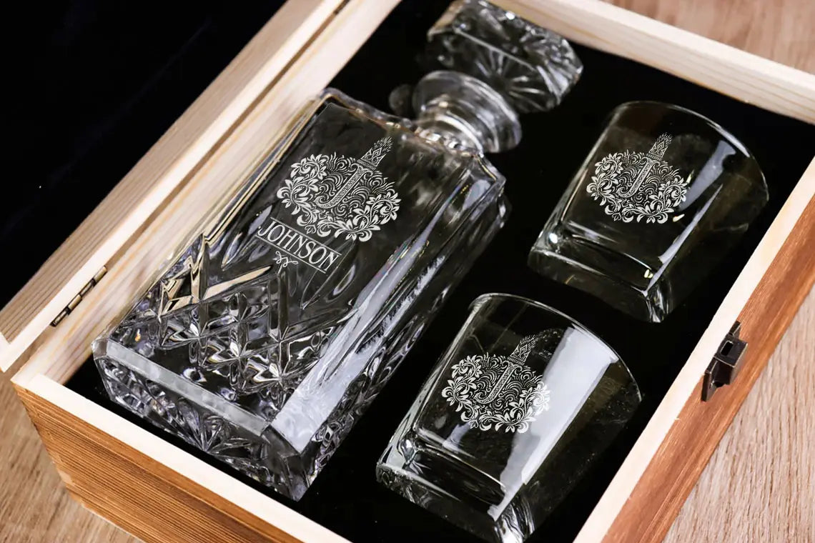 JOHNSON H01 Personalized Decanter Set wooden box and Ice 5